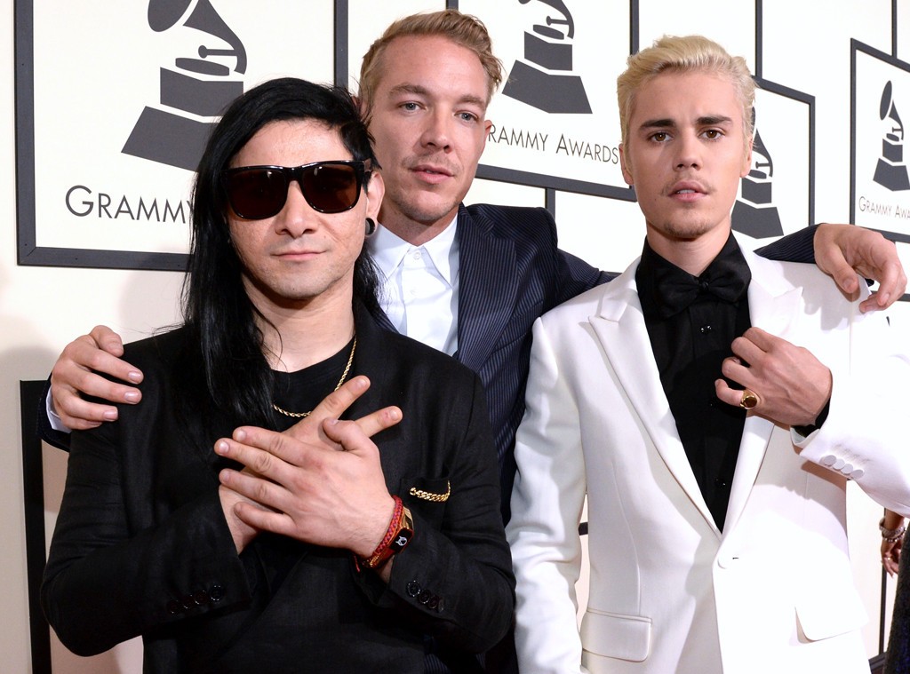 Skrillex and Diplo Perform Where Are U Now Live with Justin Bieber at the  Grammys - By The Wavs